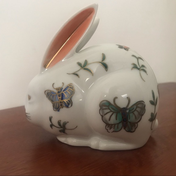 Imari Rabbit With Butterflies - Picture 5 of 15